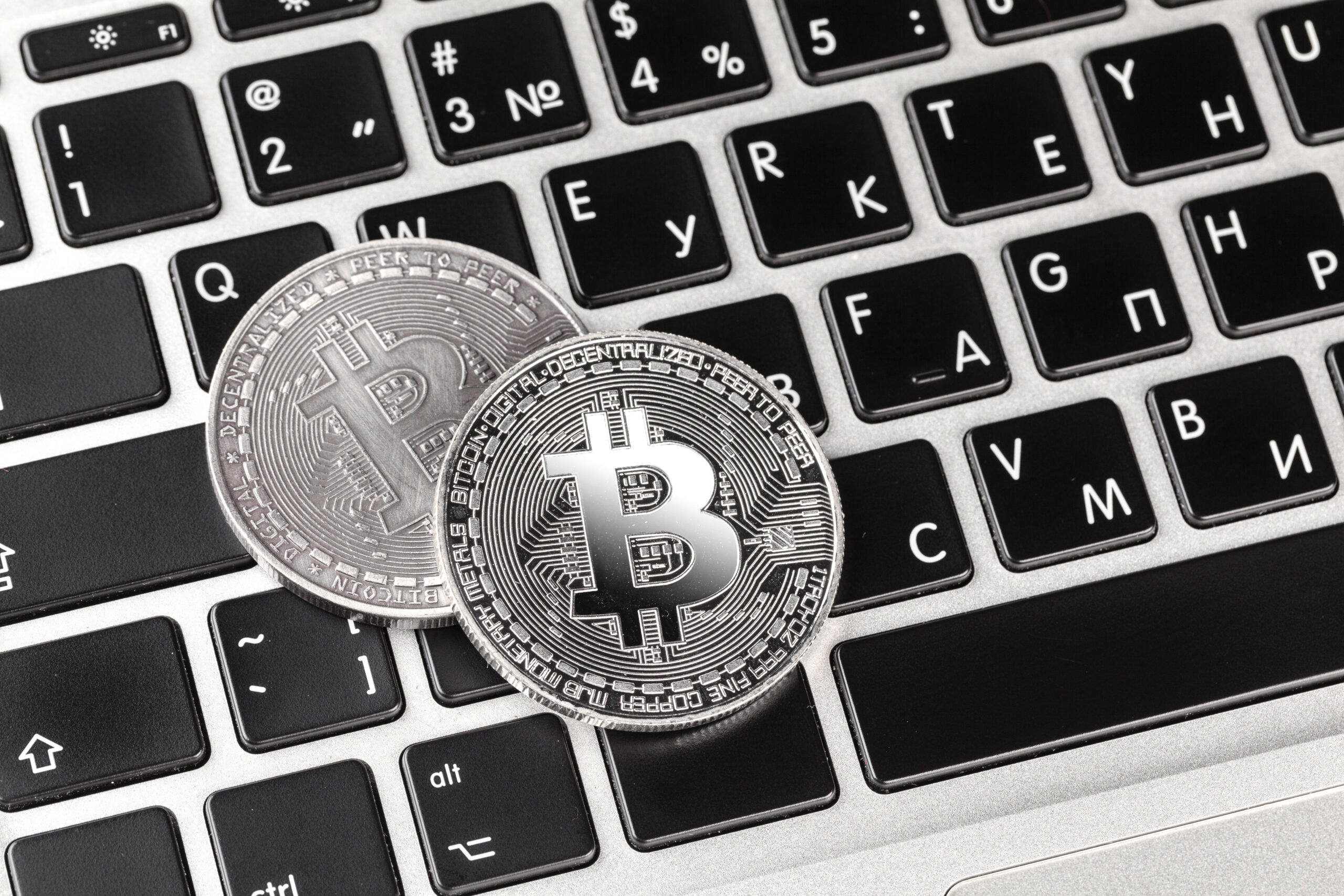 Битва за SEC: криптоинвестор Аткинс претендует на ключевой пост в регуляторе