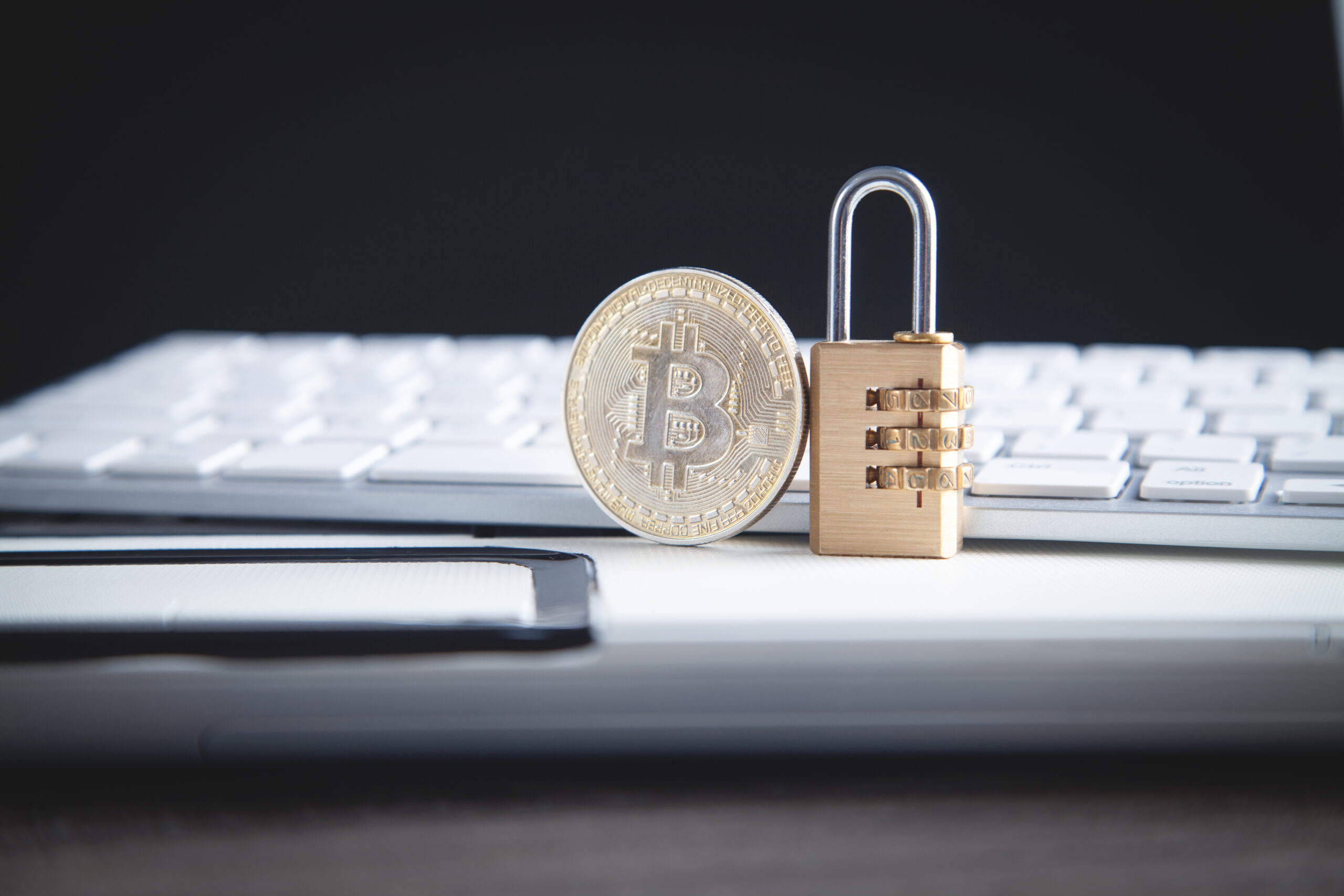 Криптокошельки под прицелом: как IT-специалист перевёл себе $88 500 чужих активов